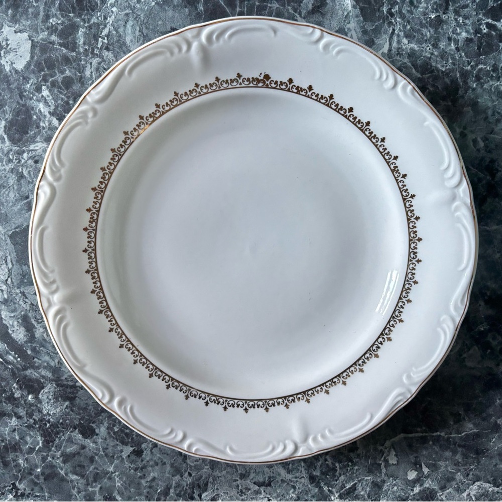Vintage Crown Regent Dinner Plate Replacement with Gold Accents made in Romania